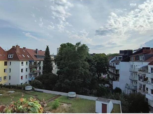 3 Zimmer Wohnung: Ausblick vom Balkon